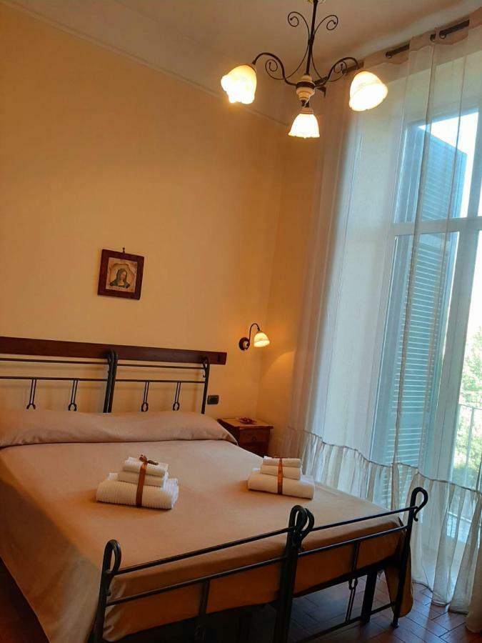 B&B Conte Cavour Naples Exterior photo
